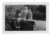 La Combe, La Chapelle. Irena i Stanisław Vincenzowie, Maria Wojciechowska, córka Marie-Claire Boussant-Roux
